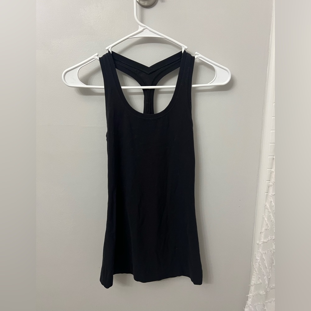 Lululemon tank size 4